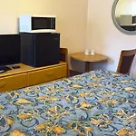 Country Place Inn And Suites White Haven