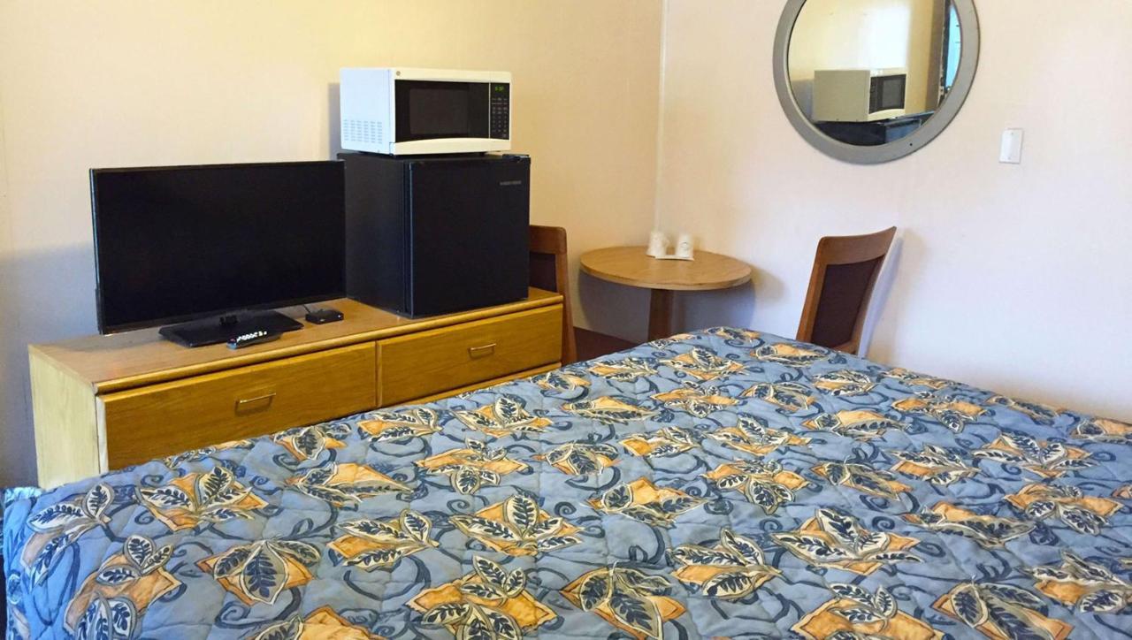 Country Place And Motel White Haven