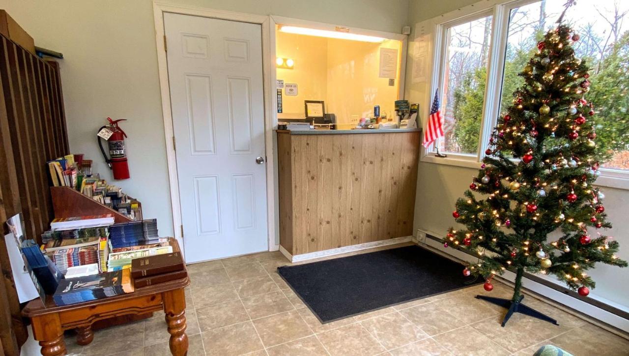 Country Place And 2* White Haven